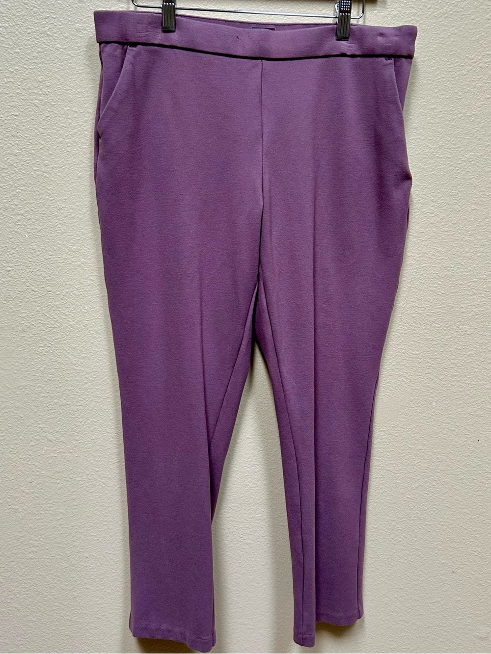 Lee Women's Purple Cropped Pants